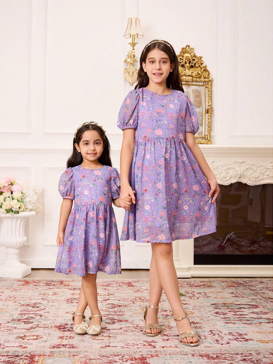 SHEIN Vestido elegante y dulce de gasa con estampado floral y mangas abullonadas para niñas pequeñas en color púrpura - Morado - Ver 1