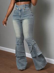 Slaydiva 2025年夏季新款音乐节、生日派对、毕业典礼、学生休闲日常、度假、邮轮旅行、海滩、日光浴热门街头风格朋克牛仔裤，不对称腰带，金属扣，口袋，喇叭裤，蓝色，女式长牛仔裤