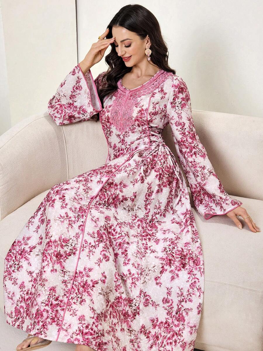 Al Najma 女式花卉撞色蕾丝长袖阿拉伯风格连衣裙，端庄 - 粉色 - 查看 1