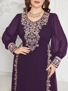 Al Najma Plus Size Customized Floral Lace Long Sleeve Round Neck Waisted Slimming Elegant Maxi Dress, Modest Kaftan - Purple - View 6