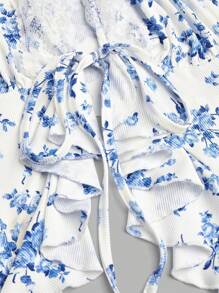 SHEIN Unity 1 Pc Plus Size Summer Deep V Floral Trim Asymmetric Hem Cami Top - Multicolor - View 5