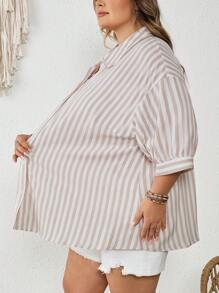 SHEIN CURVE+ 大码女式前扣条纹衬衫，春夏休闲装，休闲衬衫 - 彩色 - 查看 5