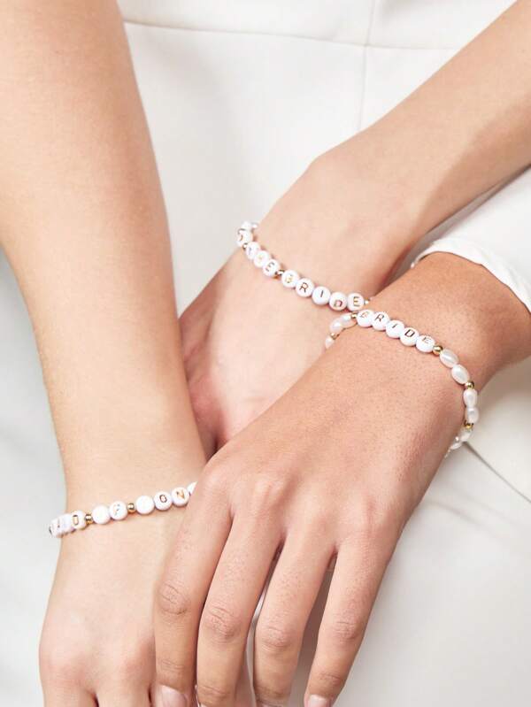 MISSGUIDED Personalized Pearl Beaded Bracelet Name Letter Custom Jewelry Elastic String Gift Bridesmaid Wedding Party Sister Friend Special Occasion Present