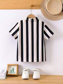 SHEIN Young Boy Color Block Striped Print Short Sleeve Collared Shirt, Casual & Versatile For Spring/Summer