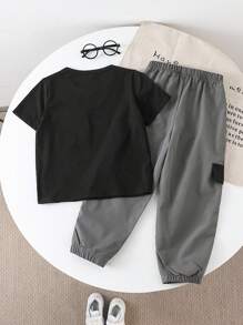 SHEIN 2pcs/Set Young Boy Solid Color Patchwork Crew Neck Short Sleeve Pocket Tee + Long Pants Outfit