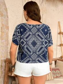 SHEIN LUNE 大码女式碎花圆领短袖休闲衬衫女式春季女式夏季女式复活节女式西部装女式夏季度假 - 彩色 - 查看 2