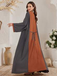 Al Najma Women's Contrast Color Block Bell Sleeve Arabic Abaya - Multicolor - View 2