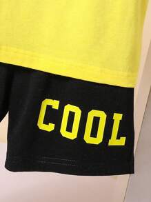SHEIN 2pcs Young Boy Casual All-Match Soft Knit Sleeveless Graphic Vest Top And Shorts Set, Versatile Cartoon Sunglasses Print, Comfortable For Daily Wear, Outdoor, School, Spring/Summer, Suitable For 4-7 Years Old