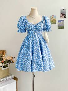 Soleia 女士清新蓝白雏菊碎花低领褶皱泡泡袖双荷叶边下摆迷你连衣裙，适合派对、乡村度假、约会、情人节、下午茶 - 彩色 - 查看 6