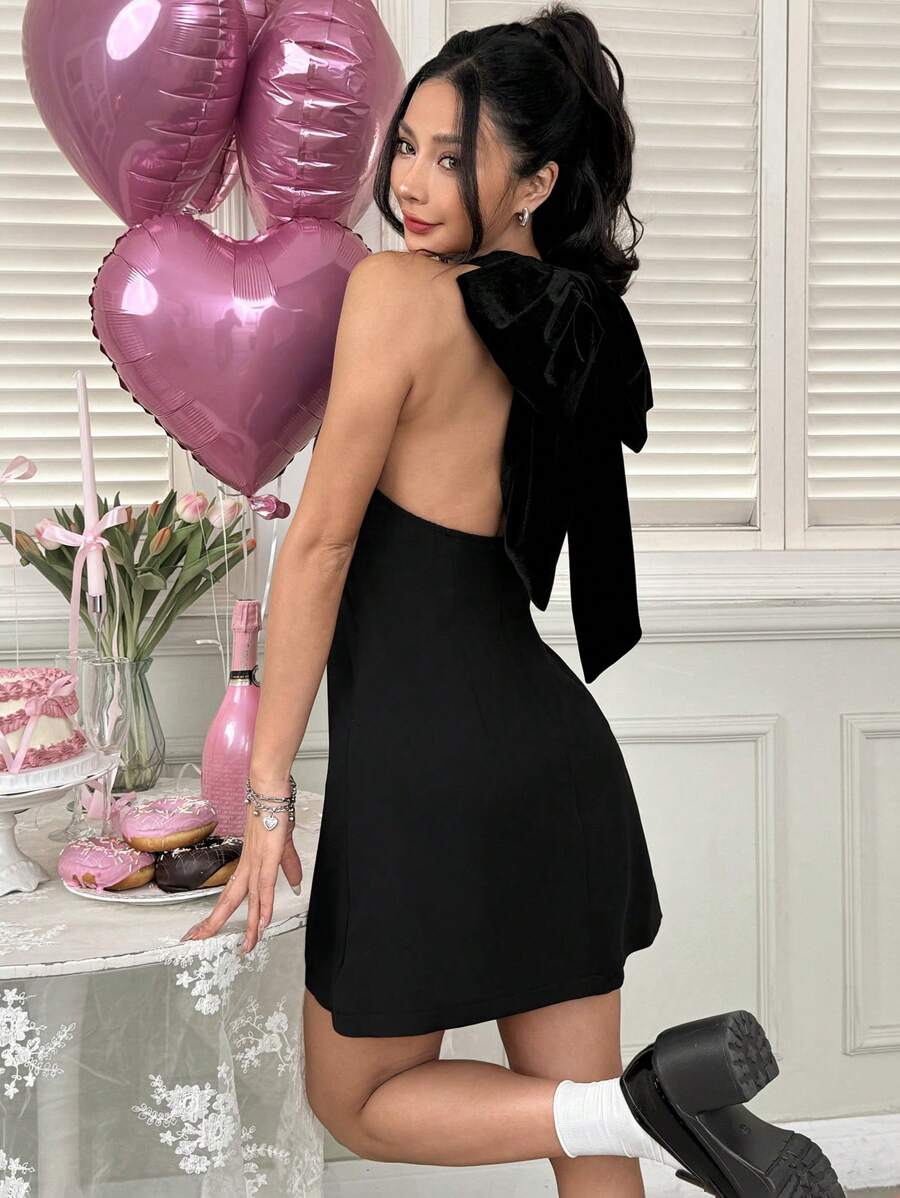 SHEIN EZwear 女士纯色蝴蝶结装饰简约迷你连衣裙 - 黑色 - 查看 1