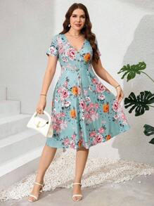 SHEIN Clasi 大码女式纽扣 V 领收腰花卉印花短袖中长连衣裙，适合春季