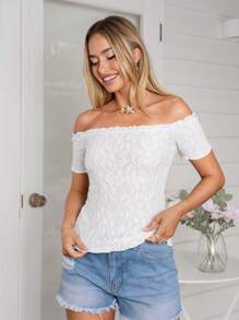 SHEIN VCAY Camiseta de manga corta texturizada, de hombros descubiertos, ajustada y acanalada para vacaciones casuales