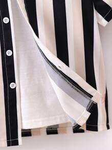 SHEIN Young Boy Color Block Striped Print Short Sleeve Collared Shirt, Casual & Versatile For Spring/Summer