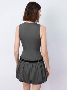 Maija 女士灰色早春纯色圆领无袖低腰荷叶边下摆优雅时尚紧身迷你连衣裙，适合日常穿着、通勤、情人节 - 灰色 - 查看 4