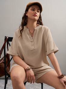 SHEIN LUNE Conjunto informal de 2 piezas de talla grande con top de manga corta y cuello en V de unicolor y shorts para verano, atuendo para vacaciones, playa, primavera, estilo boho, resort