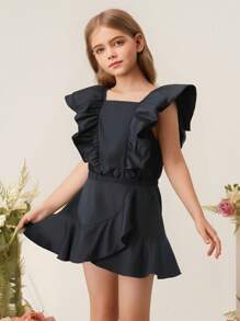 SHEIN Conjunto de blusa de unicolor ajustada de manga corta con cuello cuadrado y falda de cintura alta con bajo asimétrico para niñas, minimalista y elegante - Negro - Ver 1
