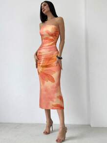 SHEIN Privé Elegante romantische mode voor dames, sexy elegante bloemenprint bodycon bandeaujurk met ruches aan de zoom, geschikt voor feest, Kerstmis