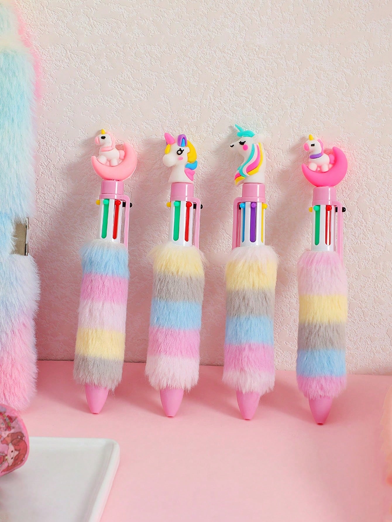 1 peça Caneta Esferográfica de Pelúcia de Unicórnio Infantil de 6 Cores, Caneta Gel Arco-Í... 1 peça Caneta Esferográfica de Pelúcia de Unicórnio Infantil de 6 Cores, Caneta Gel Arco-Í...