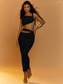MISSGUIDED Asymmetric Cut-Out Two-Piece Set Elegant Evening Party Co-Ord Crop Top High Waist Midi Skirt Modern Dance Performance Outfit Occasion Club Wear Party Set