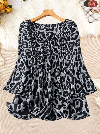 SHEIN LUNE Plus Size Women's Leopard Print Blouse: Loose Fit, Short Sleeve, And Stylish