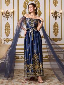 Al Najma 女士巴洛克印花露肩撞色网眼嵌件阿拉伯连衣裙 - 藍色 - 查看 2
