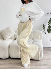 SHEIN EZwear 2pcs/Set Women Bow Decor Round Neck Long Sleeve Sweatshirt And Pants Set