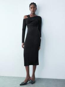 Maija Vestido entallado de Body con cuello asimétrico, mangas largas y tirantes retorcidos para mujer, vestido midi elegante y versátil para fiestas urbanas, propio para celebraciones de principios de primavera