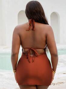 SHEIN Slayr CURVE New Year Party Sexy Plunging Neck Exaggerated Metal Chain Plus Size Halter Bikini Top