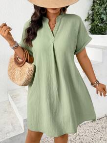 SHEIN Frenchy 大码度假休闲纯色缺口领蝙蝠袖连衣裙