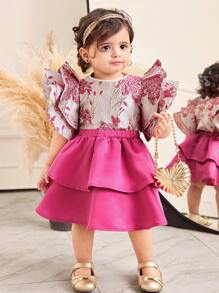 SHEIN Babygirl 可爱优雅夏季花卉印花荷叶边上衣和粉色迷你裙套装
