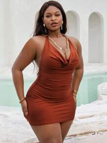 SHEIN Slayr CURVE New Year Party Sexy Plunging Neck Exaggerated Metal Chain Plus Size Halter Bikini Top