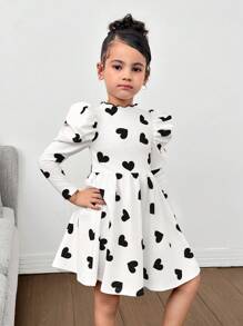 SHEIN Vestido de manga larga con cuello redondo y estampado de corazón, estilo de moda callejera para niñas jóvenes