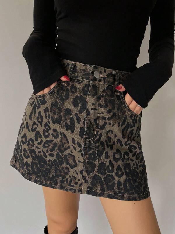 DAZY Women's Leopard Print Denim Skirt With Pockets And Zipper Jeans Skirt