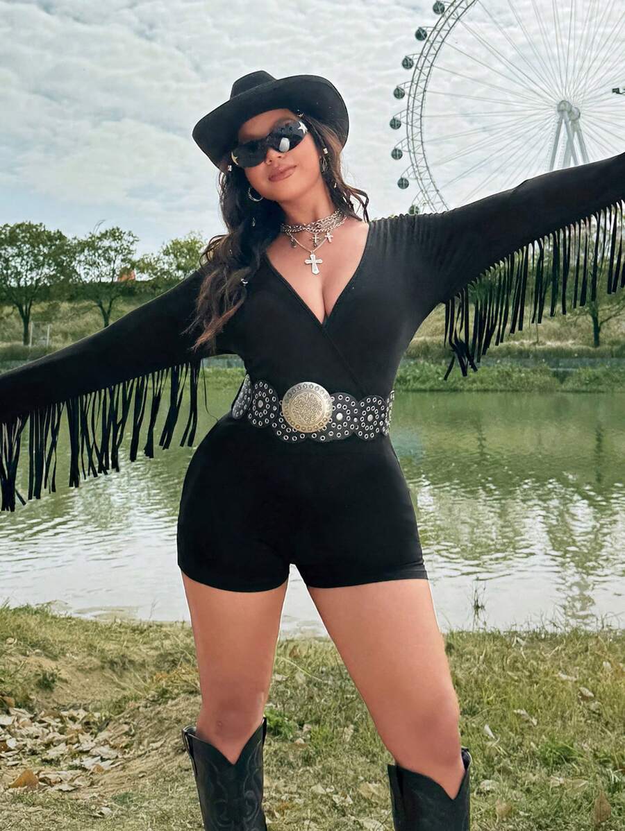 Flirla Modischer Jumpsuit in Große Größen mit V-Ausschnitt und Quastendesign, in Schwarz, für Festival, Boho, Hippie, Cowgirl, Old Money Stil - Schwarz - Übersicht 1