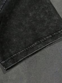 Manfinity EMRG Men Figure & Letter Graphic Tee