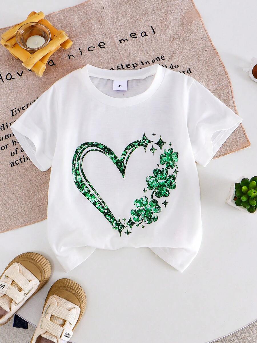 SHEIN Camiseta de manga corta de punto de niña en color marfil, Camiseta informal de niña con estampado de trébol de la suerte y corazón, Verano