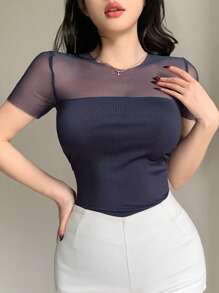 DAZY Camiseta de mujer de manga corta ajustada y transparente con parches de malla, adecuada para fiestas, eventos de vuelta al colegio