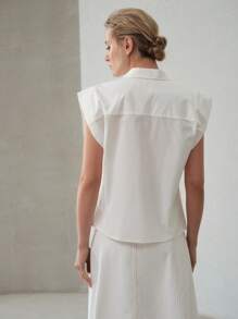 MOTF PREMIUM FITTED COTTON 3D FLORAL APPLIQUES SLEEVELESS SHIRT - White - View 4