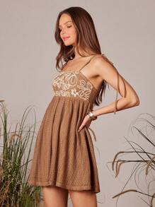 WESTFADE Gemischtes Material Häkelspitze & gewebter quadratischer Ausschnitt Schleifen Träger Mini Kleid Frühling Sommer Strandurlaub