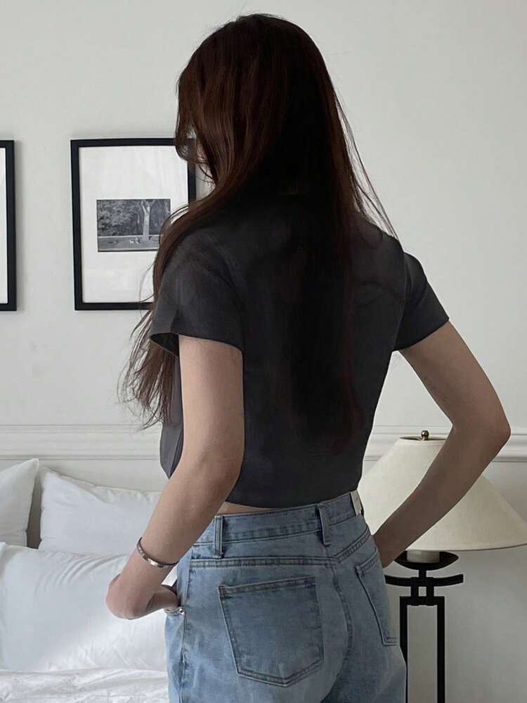 Letter Graphic Crop Tee Preppy Tops