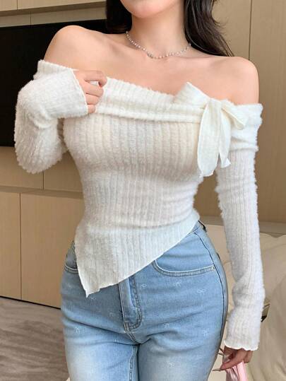 DAZY Camiseta ajustada de manga larga y hombros descubiertos con textura suave, ropa de otoño para mujer