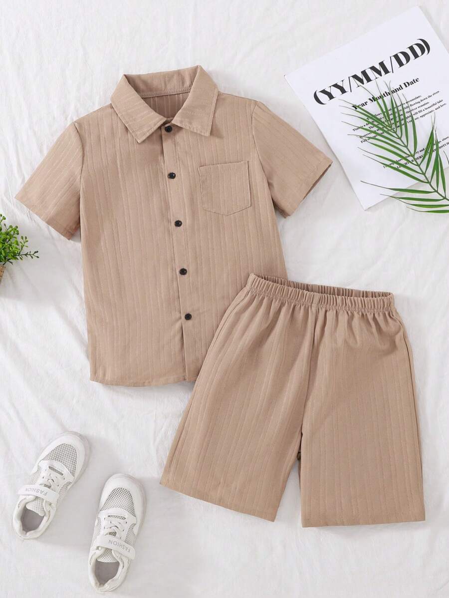 SHEIN 2 件套青少年男孩休闲衬衫 + 短裤基本款服装，春夏季 - 棕色 - 查看 1