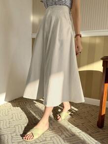 DAZY 纯色简约纽扣中长裙，休闲度假风 - 卡其色 - 查看 4