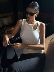 DAZY 女式镂空设计休闲修身无袖上衣 Y2K - 白色 - 查看 4