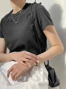 Dazy-Less 纯色圆领短款T恤，复古风夏季商务休闲女士工作服 - 深灰色 - 查看 2