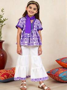 SHEIN Young Girl Floral Print Blouse & Flare Leg Pants & Scarf
