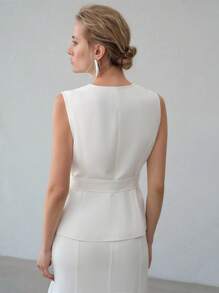 MOTF PREMIUM 系腰带亮片无袖夹克 - 白色 - 查看 4