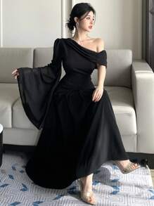 DAZY 女士优雅纯色不对称领口喇叭袖连衣裙优雅正式女士连衣裙 - 黑色 - 查看 7