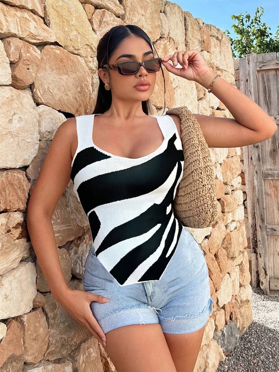 SHEIN SXY Áo len nữ, Đồ mặc đi nghỉ dưỡng cho nữ, Đồ mặc mùa hè cho nữ, Áo mùa hè, Đồ mặc đi nghỉ dưỡng bãi biển, Đồ mặc mùa hè cho nữ, Kỳ nghỉ xuân, Phong cách Boho, Tiền bạc xa xỉ, Đi chơi, Gợi cảm - Đen và trắng - Xem 1