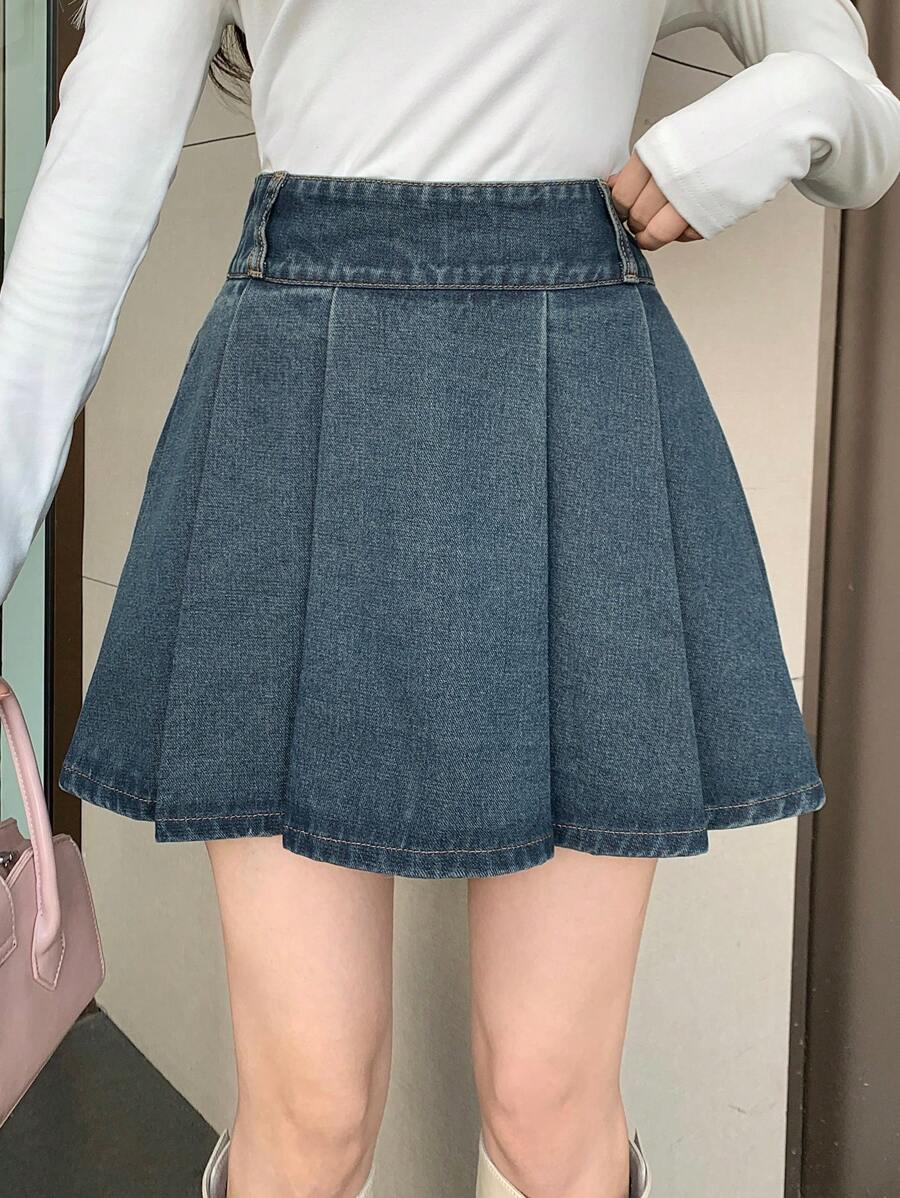 DAZY 1pc Women Solid Color Pleated Corduroy Mini Skirt - Dark Wash - View 1